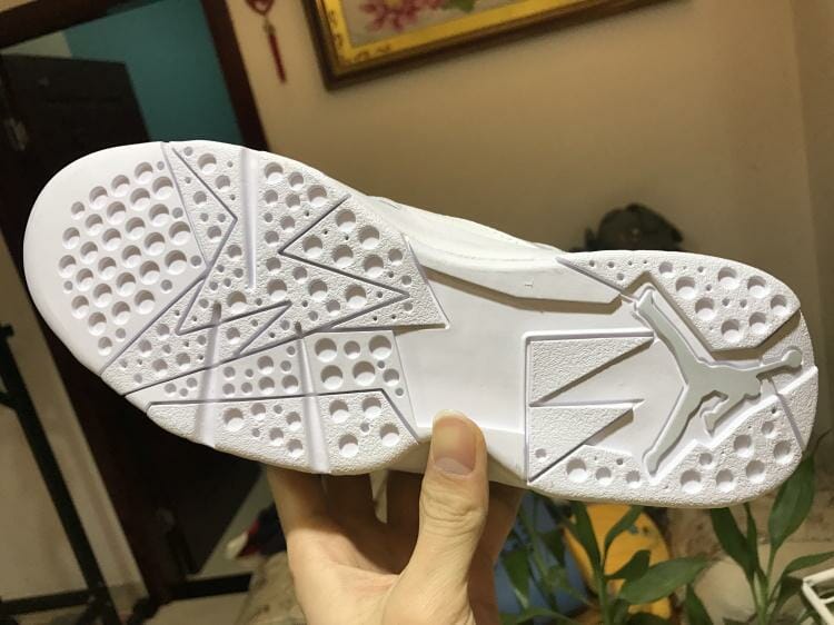 Air Jordan 7 Retro Pure Platinum