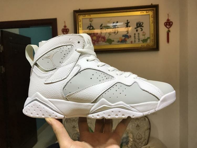 Air Jordan 7 Retro Pure Platinum