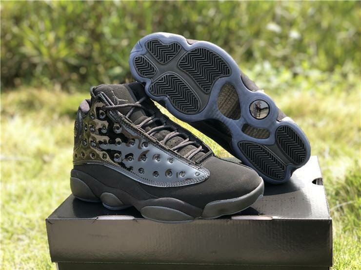 Air Jordan 13 Retro Cap and Gown