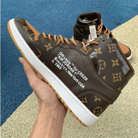 Air Jordan 1 Brown