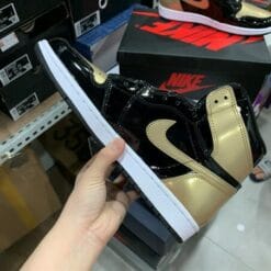 Air Jordan 1 Gold Toe