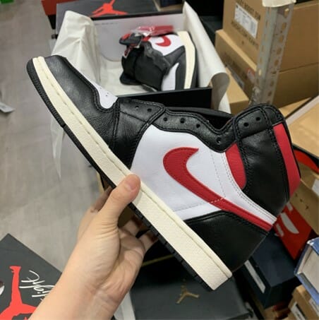 Air Jordan 1 Gym Red