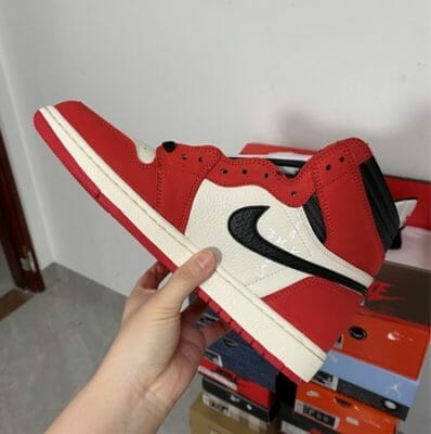 Air Jordan 1 High OG And Travis Scott Red