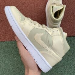 Air Jordan 1 Lemon Yellow Chameleon
