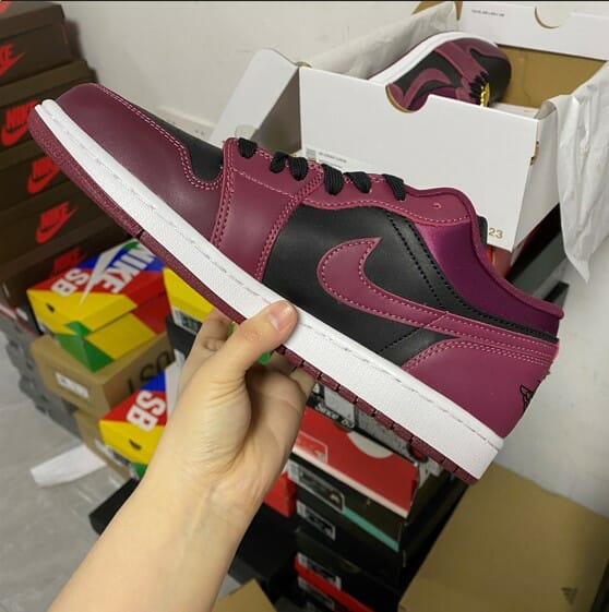 Air Jordan 1 Low Beetroot Gold Pendant