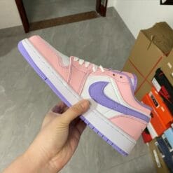 Air Jordan 1 Low SE “Arctic Punch”