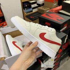 Air Jordan 1 Low “University Red”