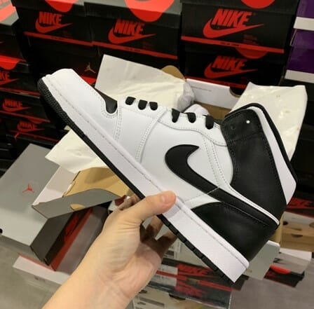 Air Jordan 1 Mid Black And White Reverse