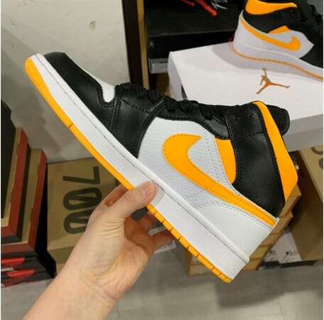 Air Jordan 1 Mid Black And Yellow