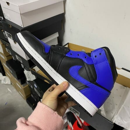 Air Jordan 1 Mid Black Blue