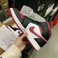 Air Jordan 1 Mid Burgundy