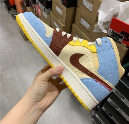 Air Jordan 1 Mid Fearless Maison African Style