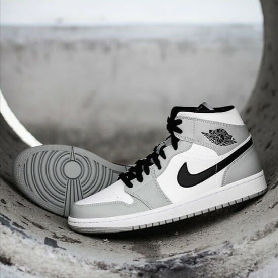 Air Jordan 1 Mid “Light Smoke Grey” - Image 4