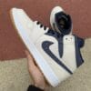 Air Jordan 1 Mid Navy Gilding Raw Rubber