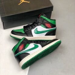 Air Jordan 1 Mid “Pine Green”