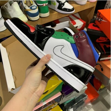 Air Jordan 1 Mid SE Color Patch - Image 2