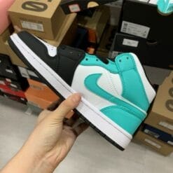 Air Jordan 1 Mid SE Fresh Lake Green