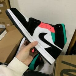 Air Jordan 1 Mid SE New South Coast