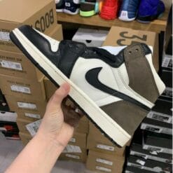 Air Jordan 1 Retro High Dark Mocha