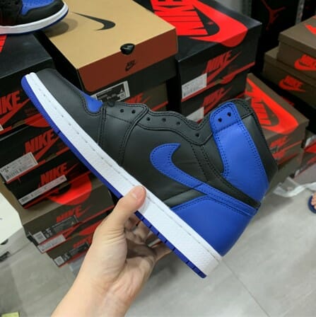 Air Jordan 1 Retro High Royal