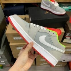 Air Jordan 1 Retro Low Hare