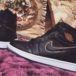 Air Jordan 1 Retro OG Black