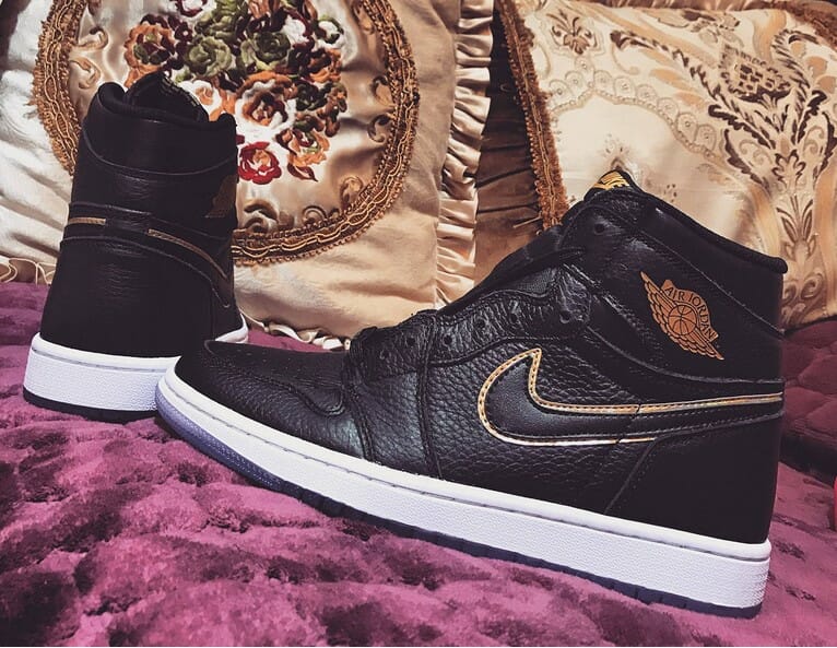 Air Jordan 1 Retro OG Black