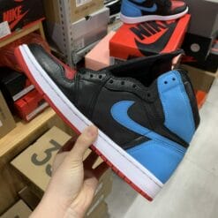 Air Jordan 1 OG Chicago Blue Black