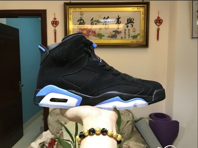 Air Jordan 6 ‘University Blue’ - Image 2