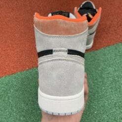 Alternative view of Air Jordan 1 “Neutral Grey”