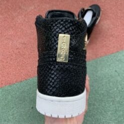 Alternative view of Air Jordan 1 Pinnacle