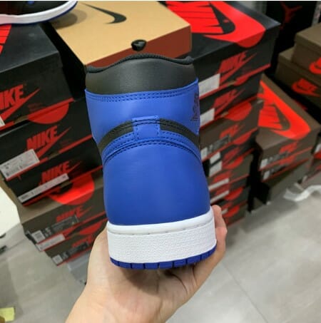 Air Jordan 1 Retro High Royal - Image 2