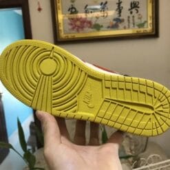 Alternative view of Air Jordan 1 Yellow Red