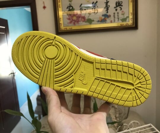 Air Jordan 1 Yellow Red - Image 2