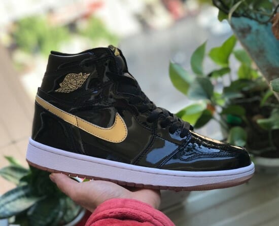 Air Jordan 1 Black Gold OG - Image 2