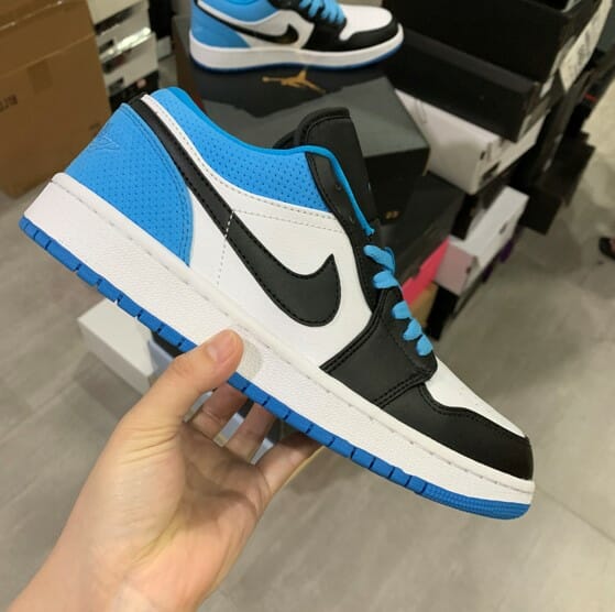 Air Jordan 1 Low “Laser Blue” - Image 2
