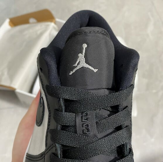 Air Jordan 1 Low “Metallic Silver” - Image 2