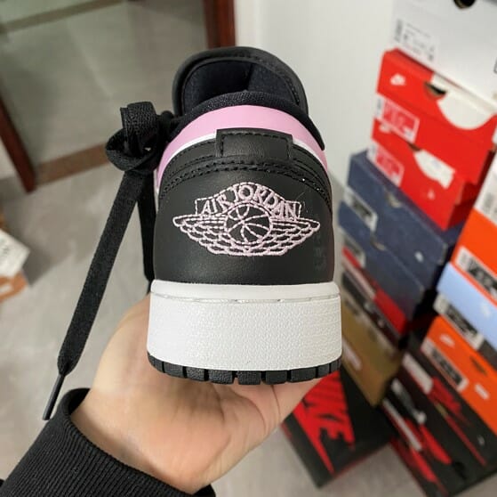 Air Jordan 1 Low Cherry Blossom Pink - Image 2