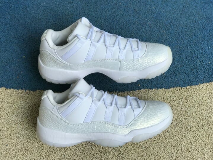 Air Jordan 11 Retro Low Premium - Image 2