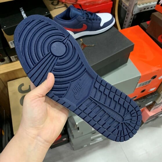 Air Jordan 1 Low Patriot Blue - Image 2