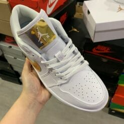 Alternative view of Air Jordan 1 Low Platinum Hook