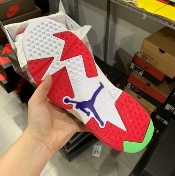 Air Jordan 6 Hare - Image 2