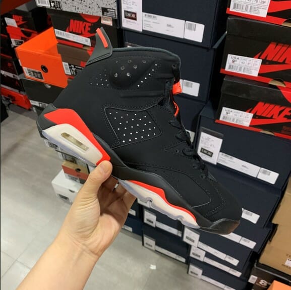 Air Jordan 6 Infrared - Image 2