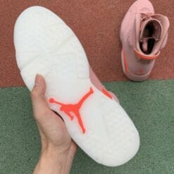 Alternative view of Air Jordan 6 Aleali May