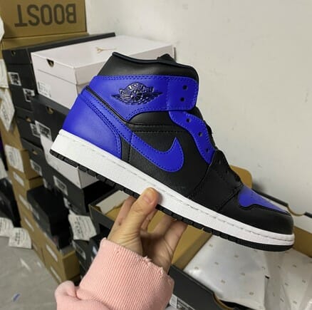 Air Jordan 1 Mid Black Blue - Image 2