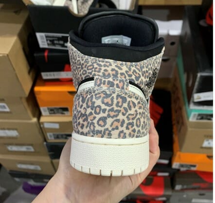 Air Jordan 1 Mid Colorful Tiger Print - Image 2