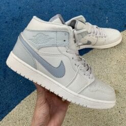 Alternative view of Air Jordan 1 Mid SE Grey Silver White