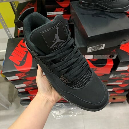 Air Jordan 4 Black Cat - Image 2
