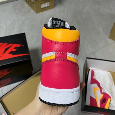 Air Jordan 1 High OG “Light Fusion Red” - Image 2
