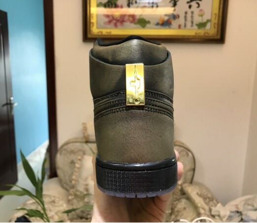 Air Jordan 1 Ret High OG Wings - Image 3